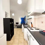 Stylish 1br With Ac In The Heart Of -skyline House Apartament Budapesta