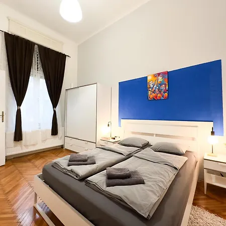 Stylish 1br With Ac In The Heart Of -skyline House Budapest