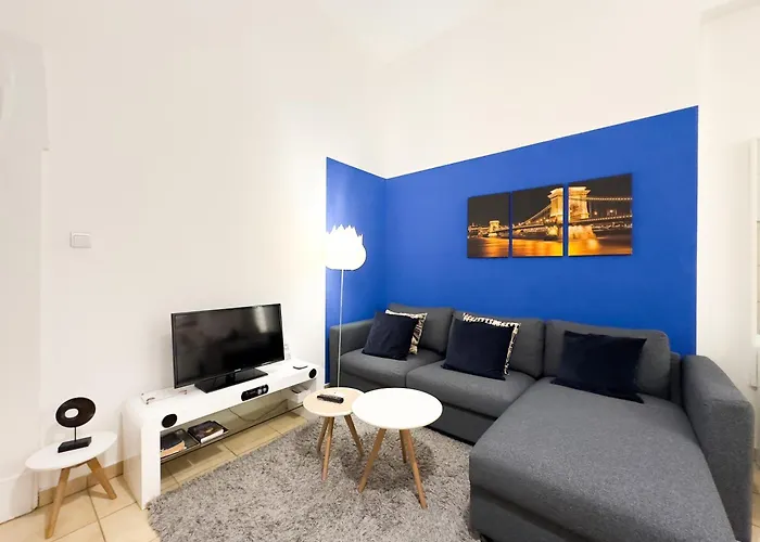 Apartment Stylish 1br With Ac In The Heart Of -skyline House